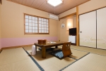 Japanese-style room | Ryokan Irifune-so