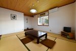 Japanese-style room | Juicy Fruits