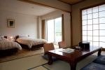 Japanese and Western style room | Tsuwano Hotel