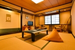 Japanese-style room / main building | Ryotei Matsubaya