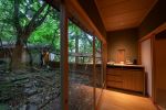 Japanese-Western style room (detached building) Wakaba