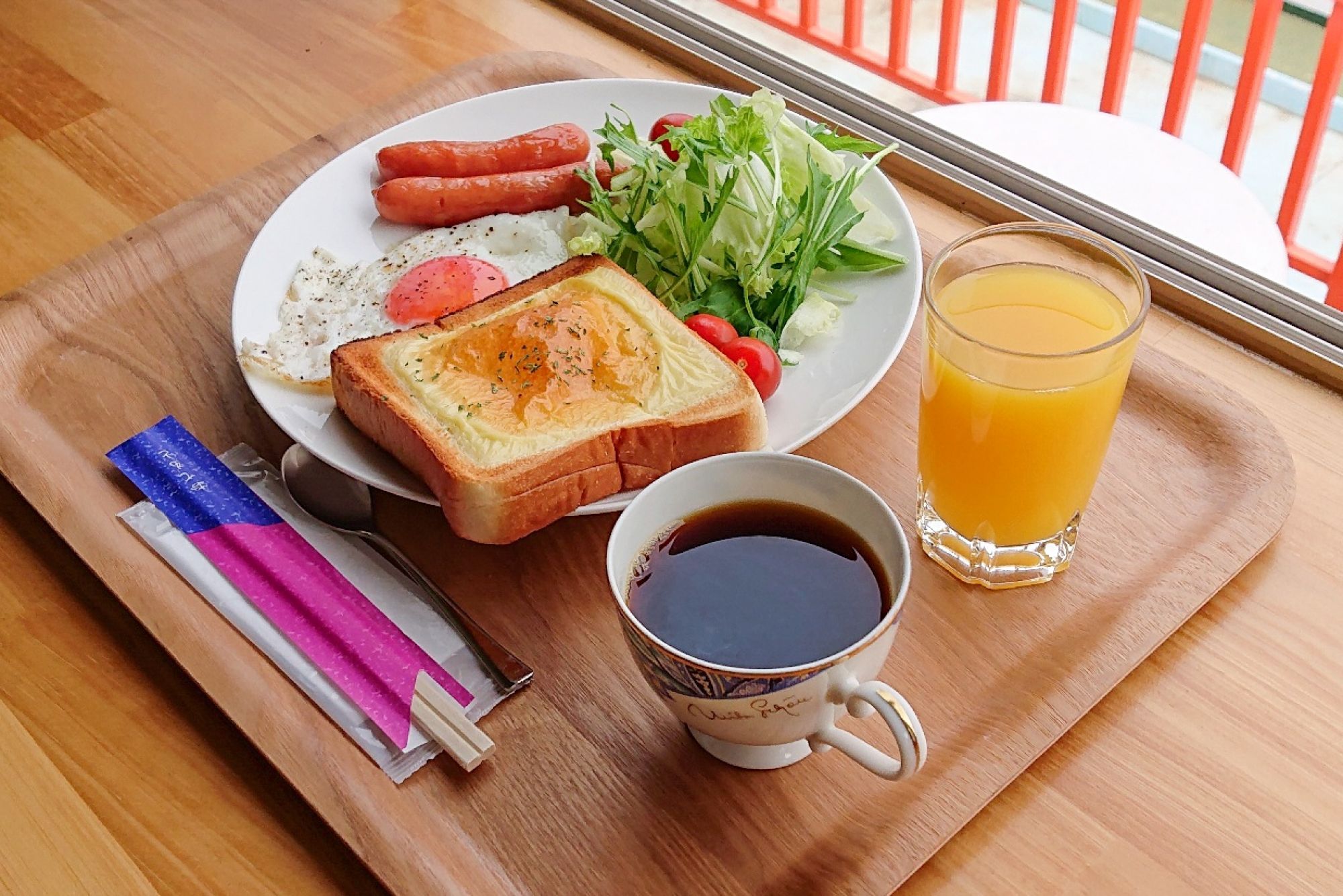 朝食 / シーサイドホステル LightHouse