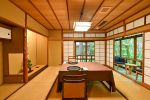 離れ“柳”併設の個室会食用客室
