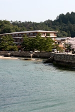 Miyajima Seaside Hotel