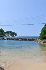 宿近くの海