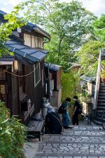 宿前の階段 / 鞆猫庵