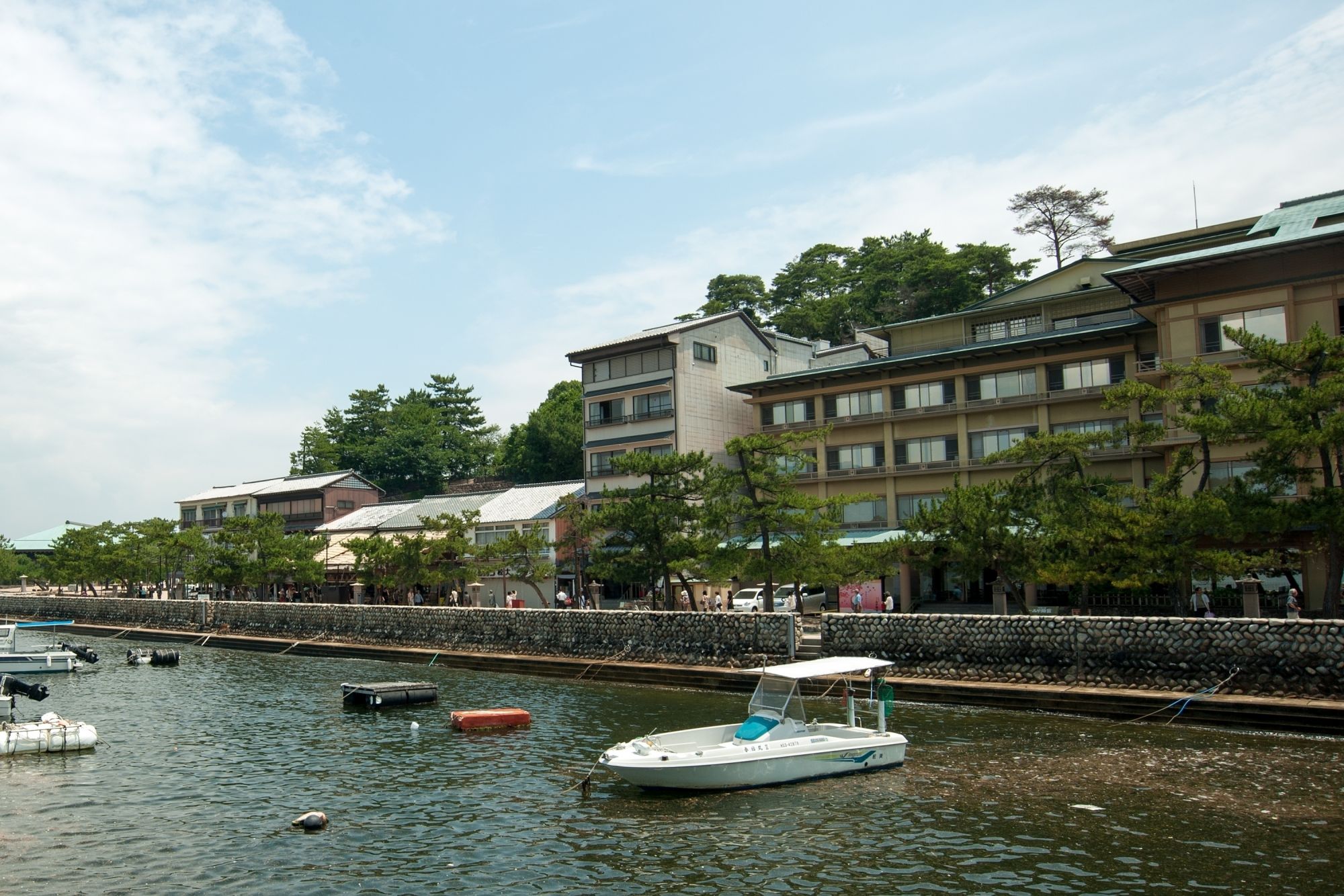 さくらや　宮島・瀬戸の夕景を楽しめるB＆Bの宿。