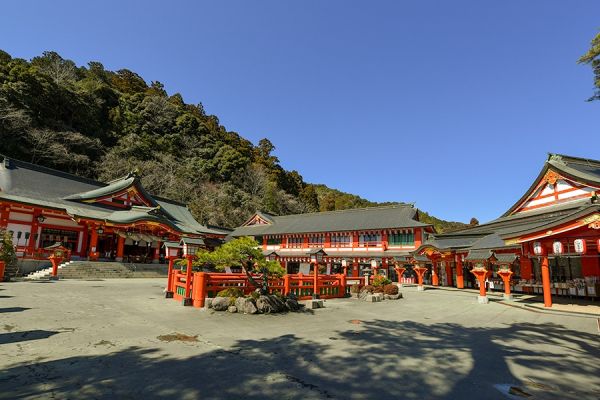 太鼓谷稲成神社