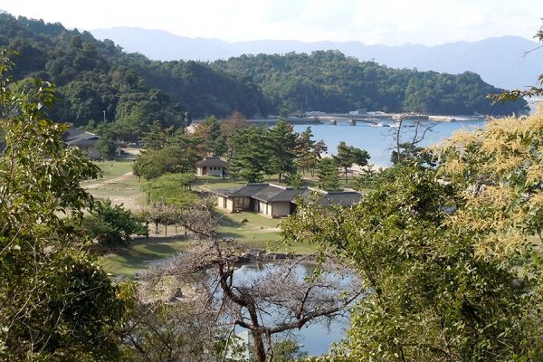 包ヶ浦自然公園 （テニスコート・海水浴場・キャンプ場）