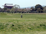 平城京跡と朱雀門