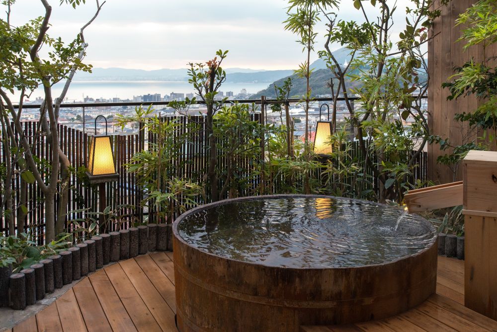 展望露天風呂 / ホテル山水館