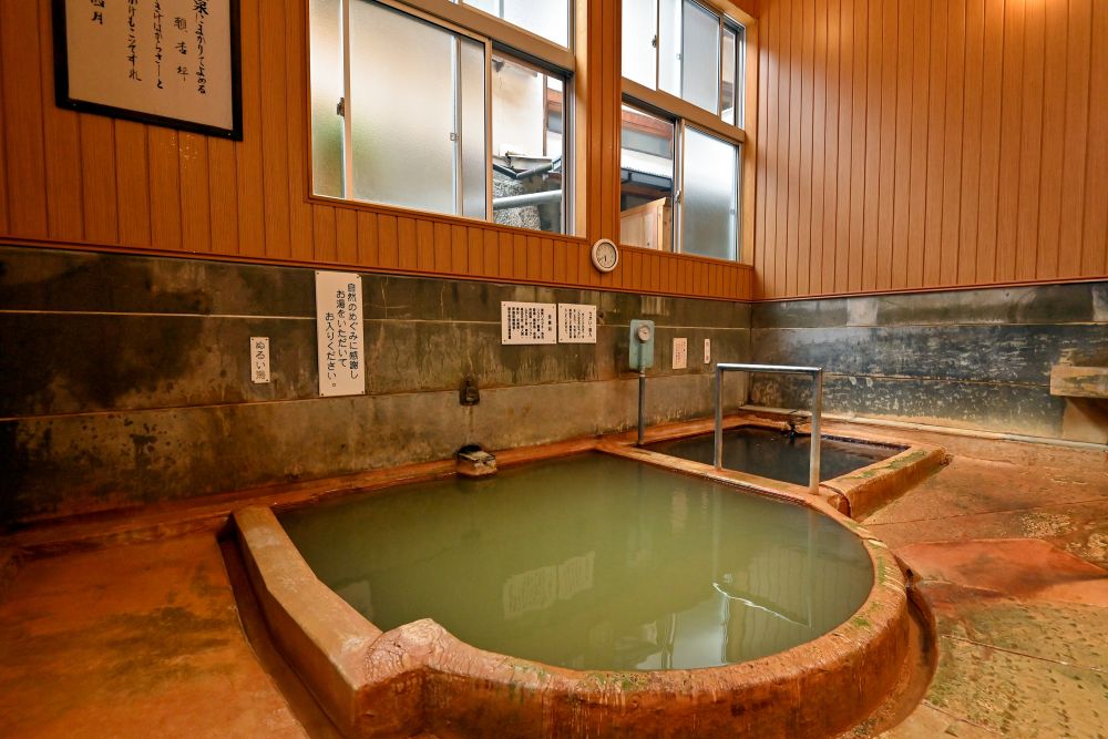 共同浴場「元湯温泉」